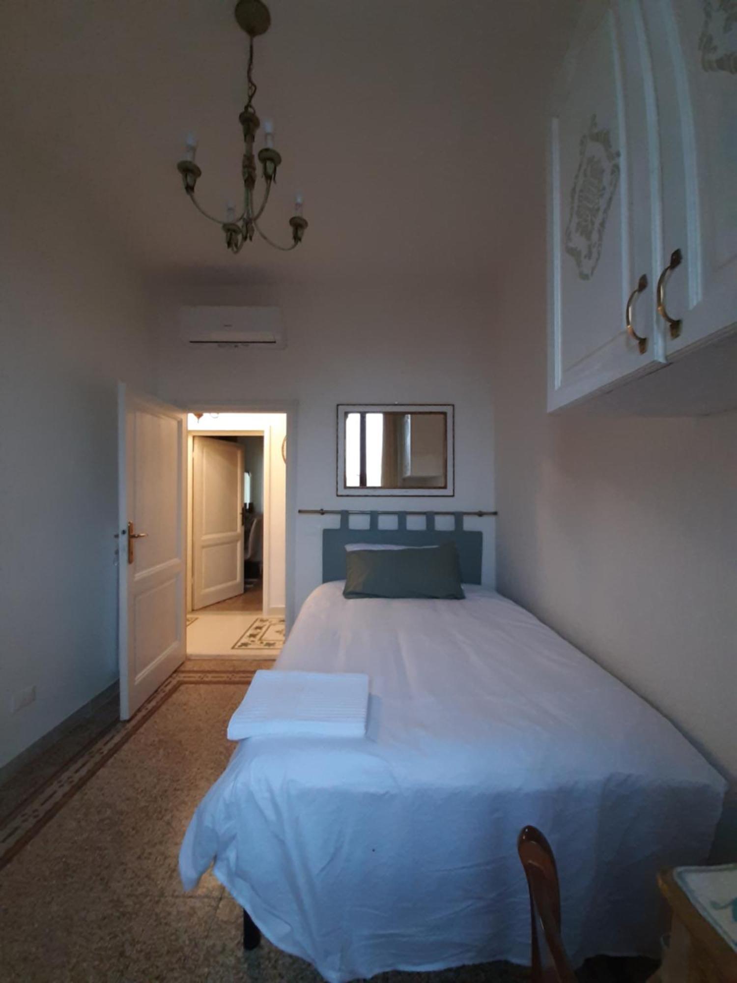 Mary&Flo House - A Due Passi Dal Centro - Free Private Parking Apartment Florence Exterior photo